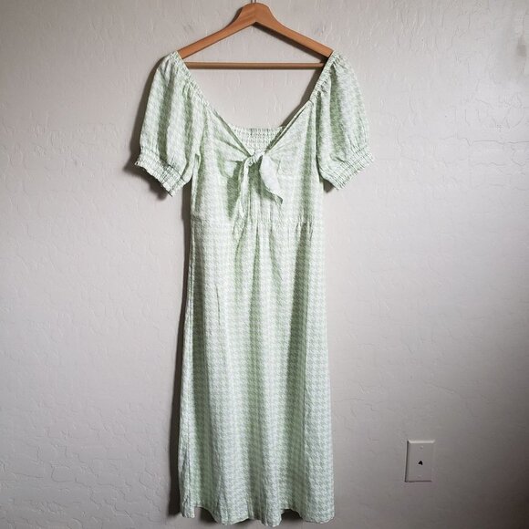 Roxy Dresses & Skirts - Roxy Summertime Feeling Smocked Midi Dress Houndstooth Green/White Sz Small NEW